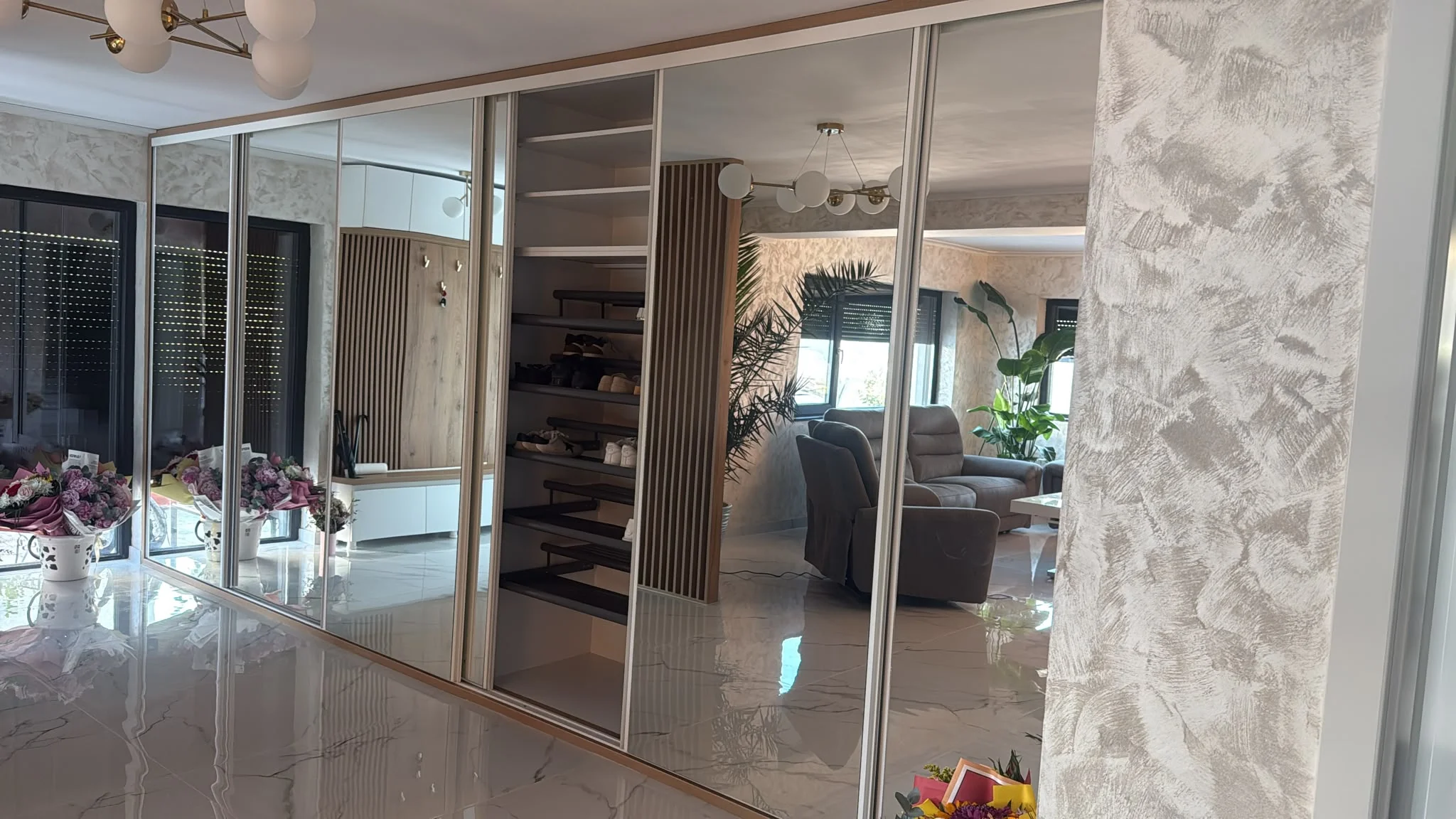 Dressing usi oglinda rafturi interior pantofar