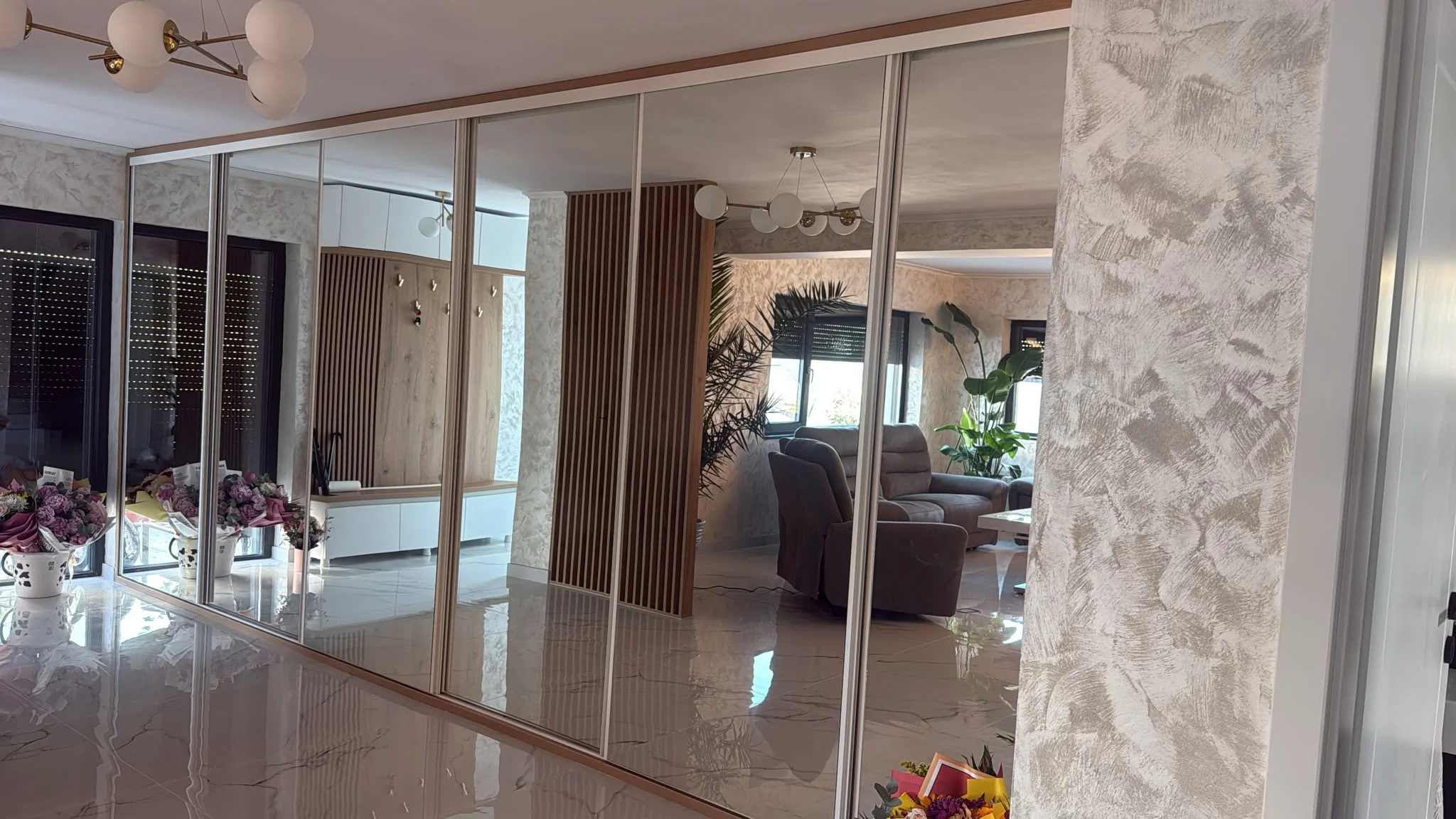 Dressing usi oglinda rama stejar reflexie living