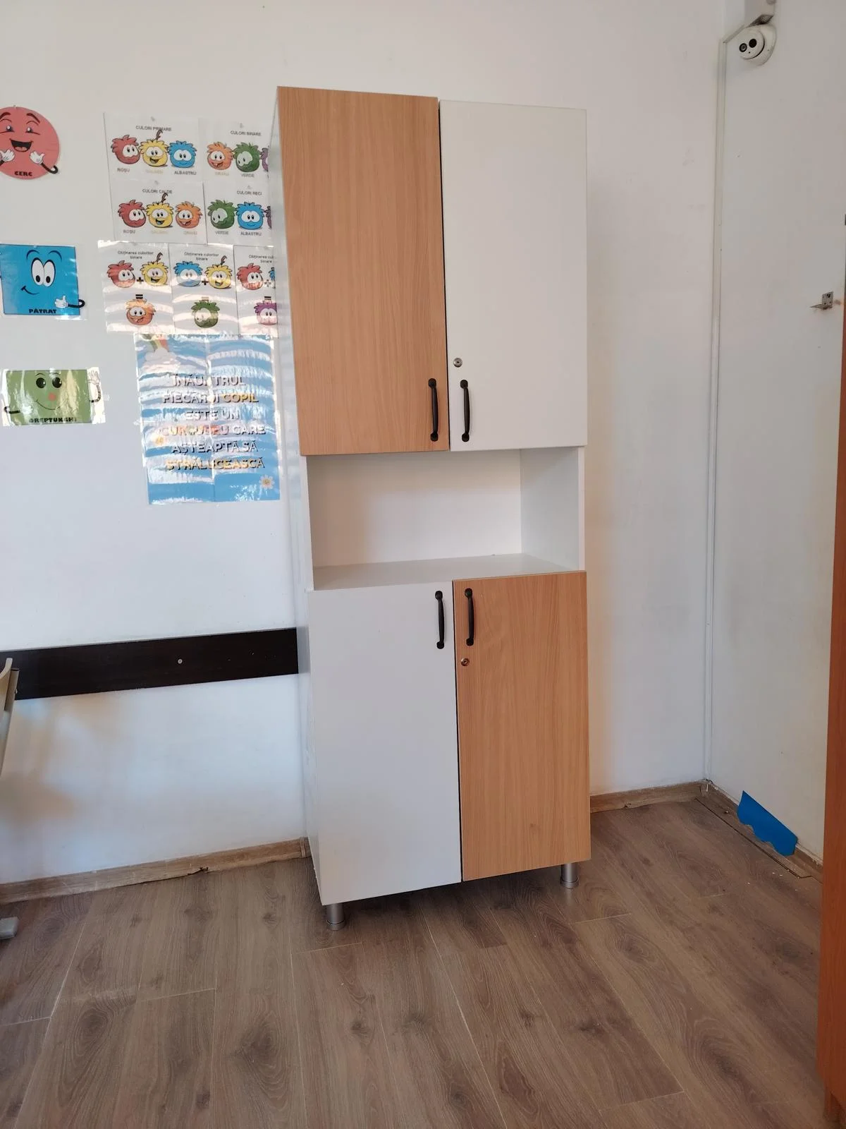 Dulap inalt alb nuc o usa sala mica